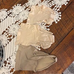 SKIMS Women's Intimates in Nude and Beige